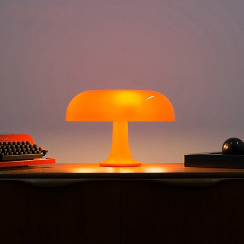 Lampe de Table en forme de champignon à Led Industris.fr