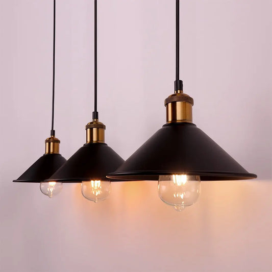 Lampe LED suspendue en fer au design industriel rétro Industris.fr