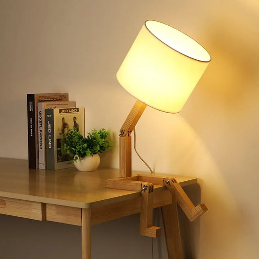 Lampe de table en bois en forme de robot pour bureau et intérieur Industris.fr