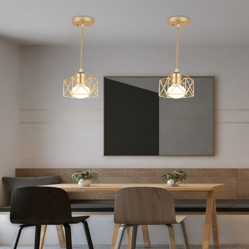 Lampe LED suspendue en fer or noir au design minimaliste moderne, luminaire décoratif d'intérieur, idéal pour un salon, un Restaurant, un Bar ou un Bar Industris.fr